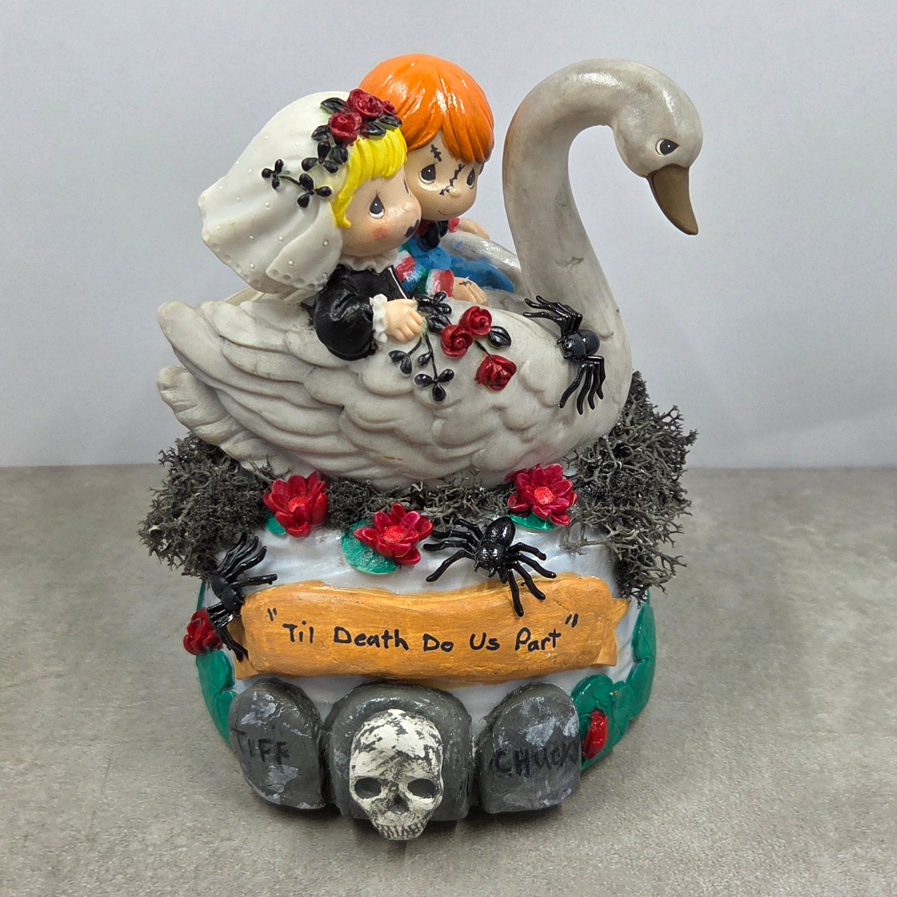 Altered Figurines "Chucky and Tiffany's Wedding Day"