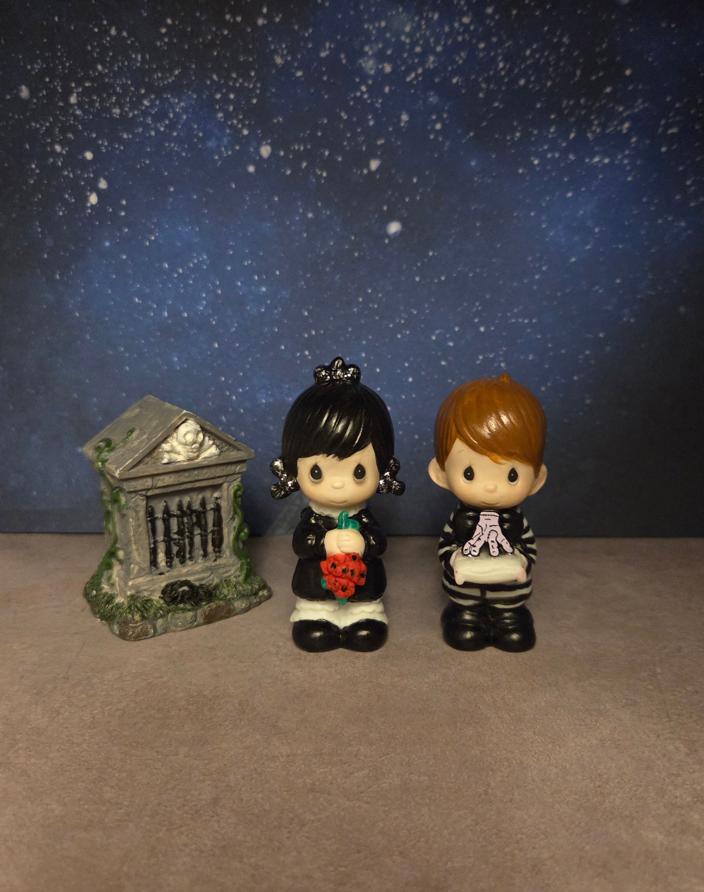 Altered Figurine Set "Wednesday and Pugsley"